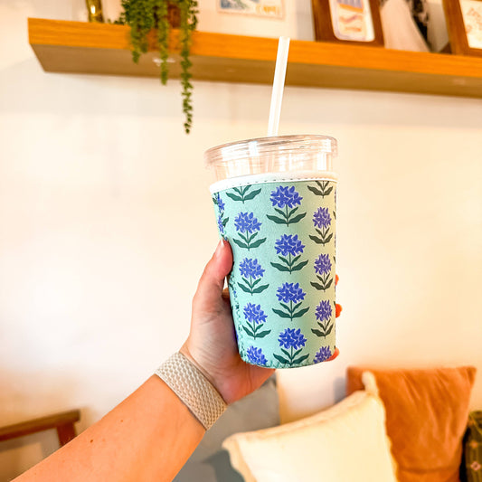 Nantucket Spring Hydrangeas | Coffee Sleeve
