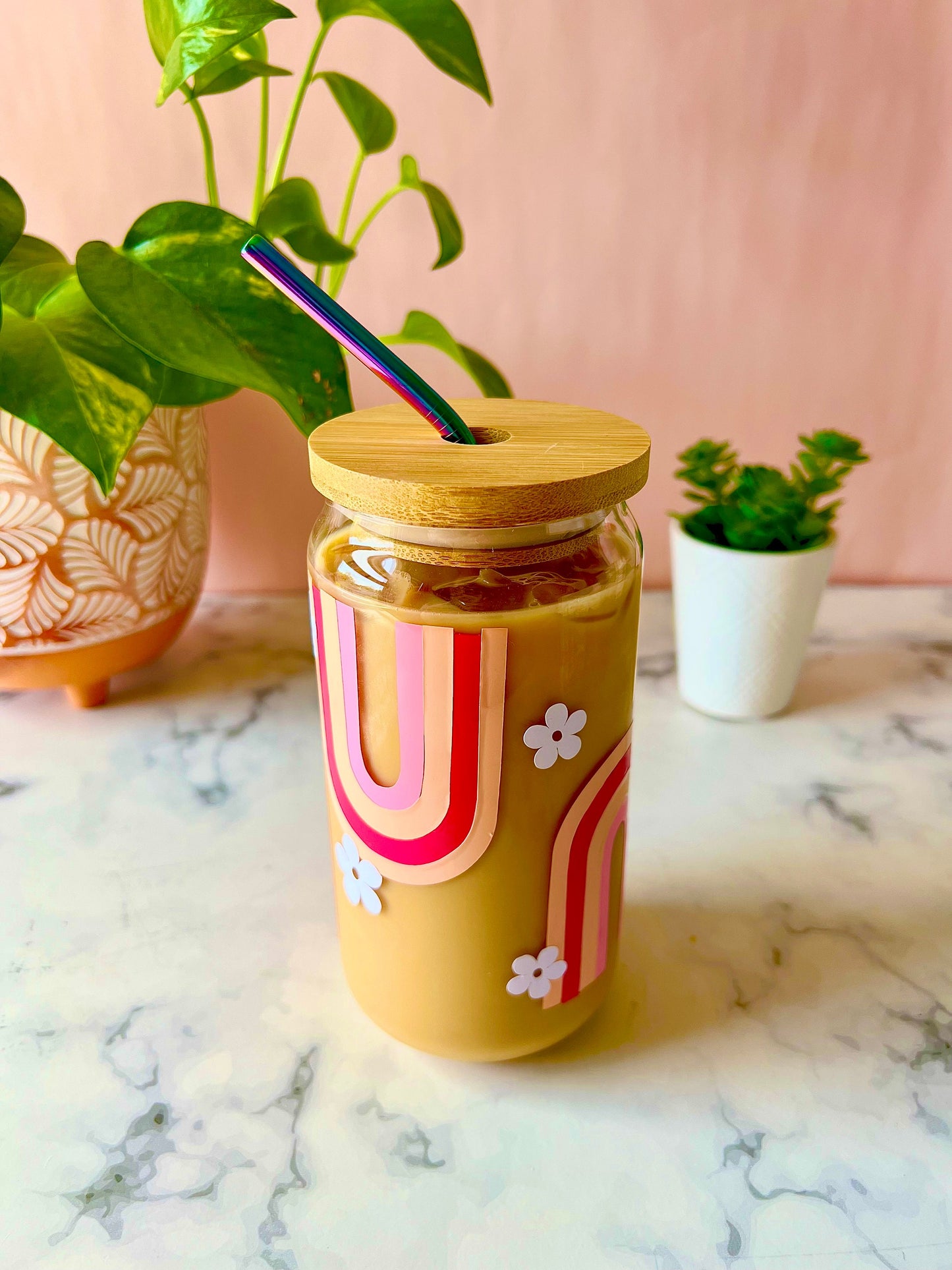 Retro Groovy Rainbows & Daisies Iced Coffee Cup Beer Can Glass Cup with Lid and Rainbow Metal Straw