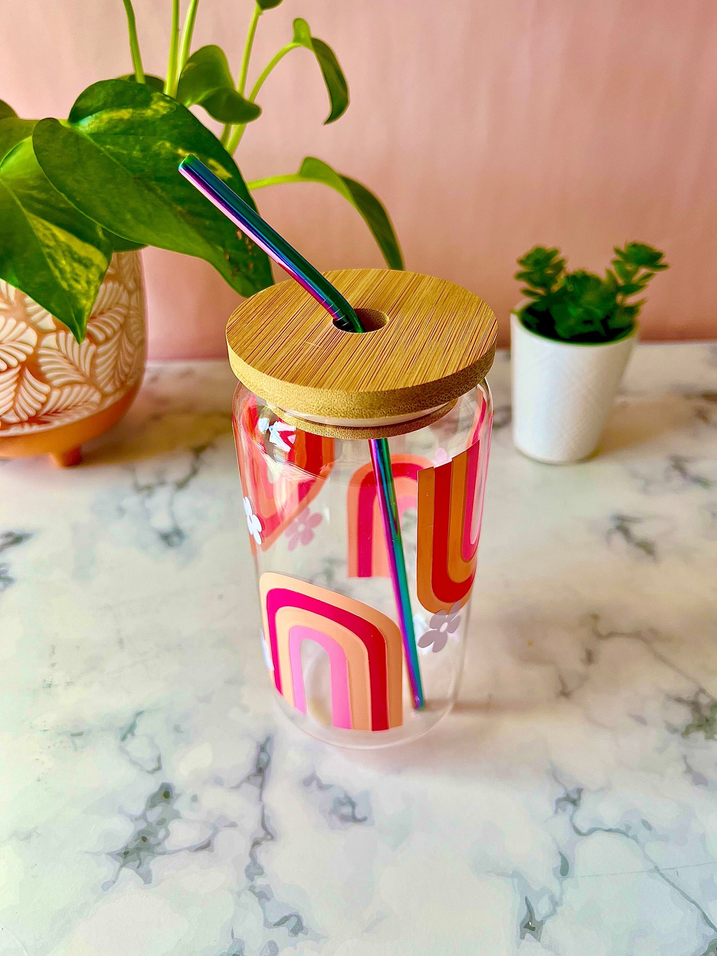 Retro Groovy Rainbows & Daisies Iced Coffee Cup Beer Can Glass Cup with Lid and Rainbow Metal Straw