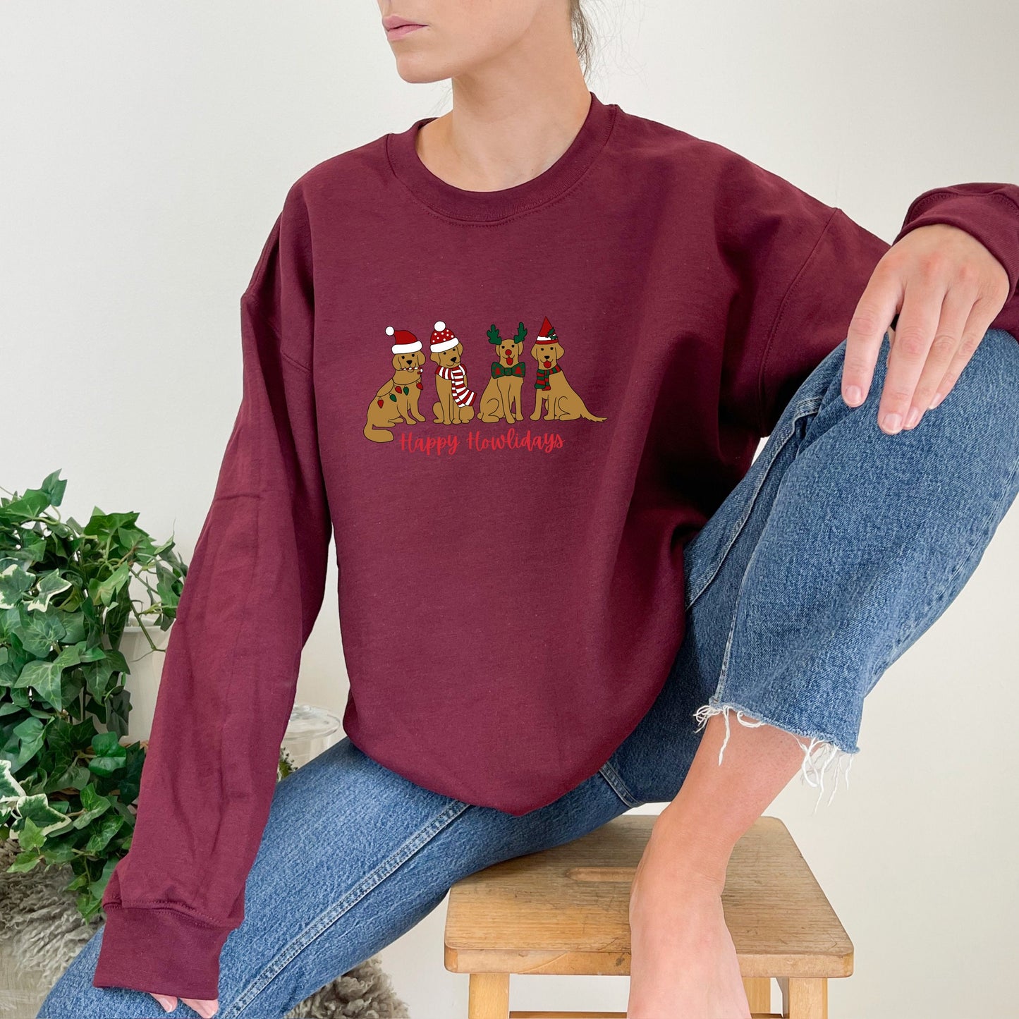 Happy Howlidays Christmas Golden Retriever Dog Sweatshirt Embroidered Pullover