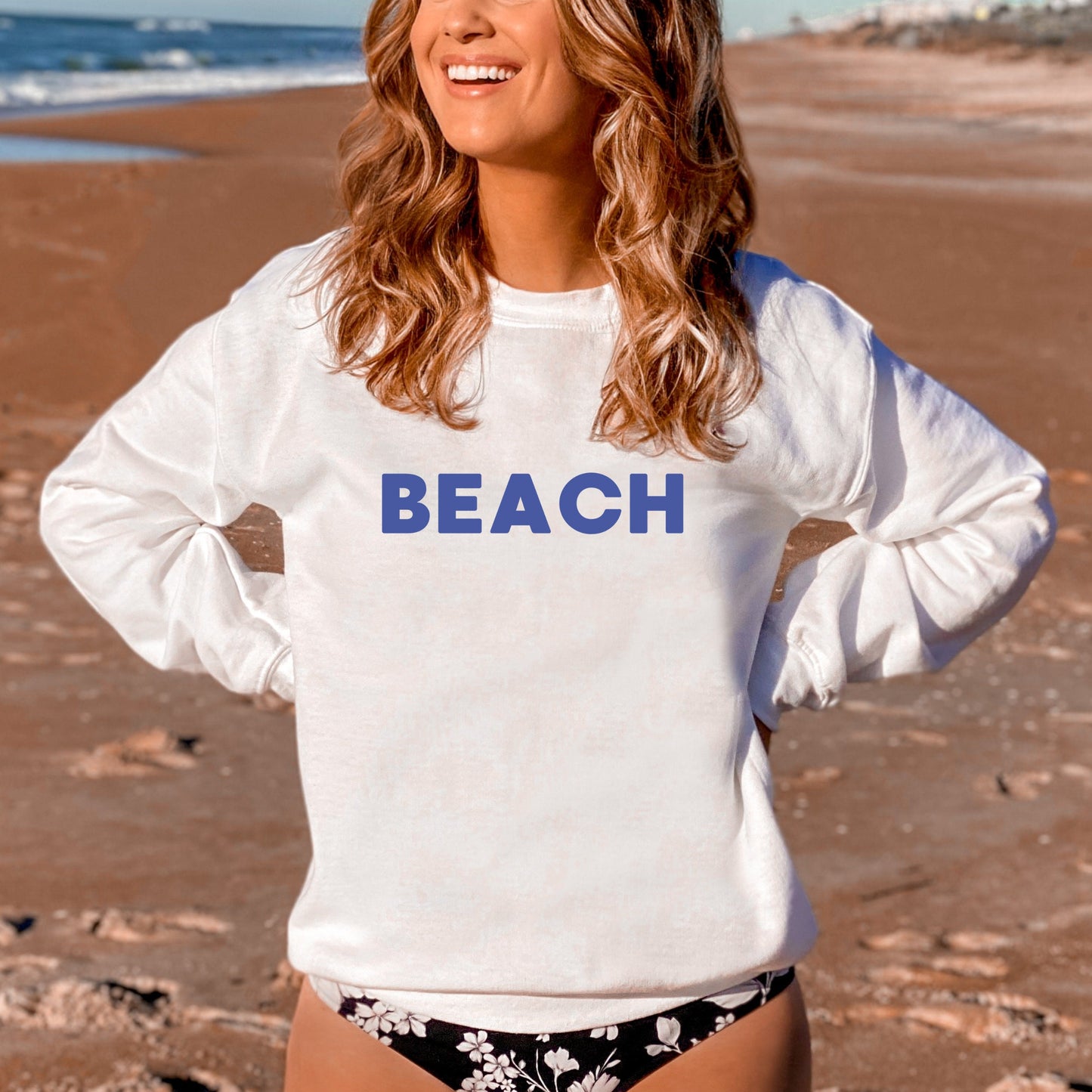 Vintage Beach Graphic Sweatshirt