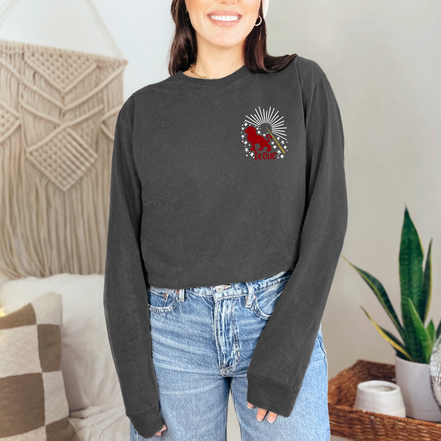 Brave Red Lion Wizard House Crest Embroidered Crewneck Pullover Sweatshirt